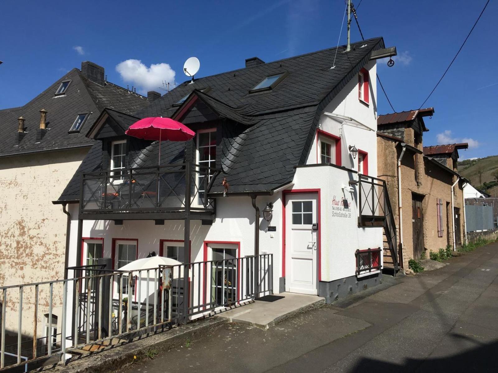 Mosel Ferienhaus Reblaus Zell an der Mosel Exterior photo